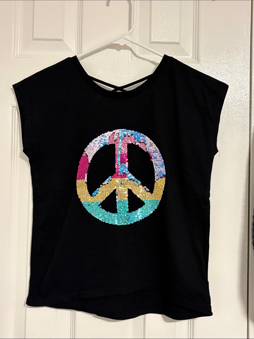 Old Navy Girls Black Tee with Multicolor Sequin Peace Sign size M (8)